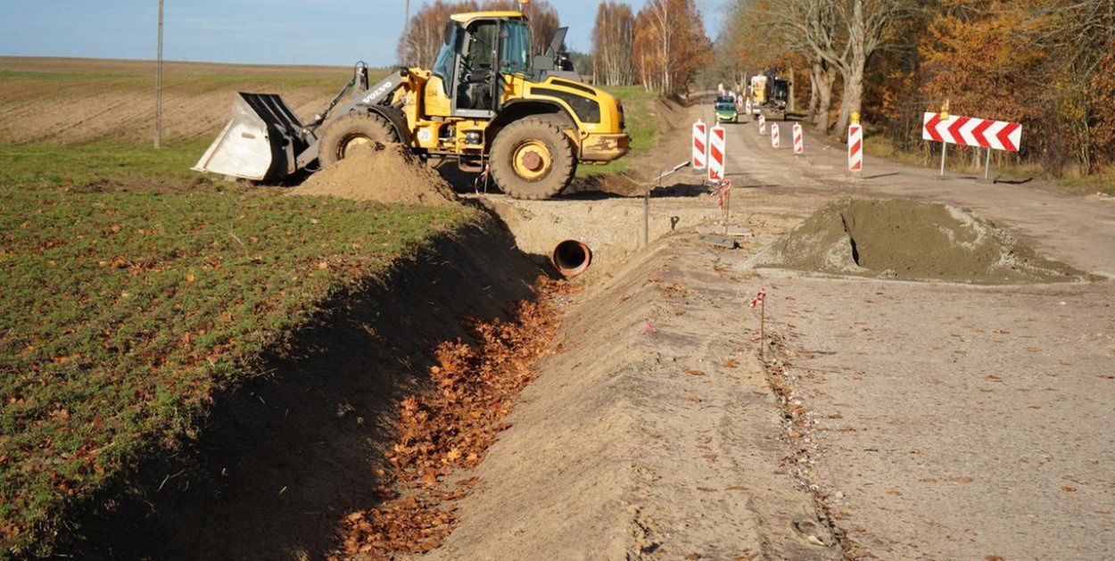 Powiat szczecinecki: Wizytacja inwestycji drogowych