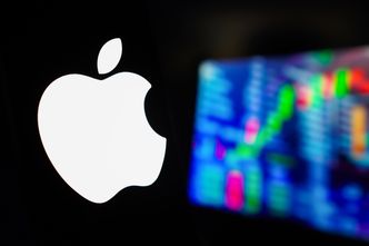 Wartość Apple spada o grube miliardy. Ciosu zadała administracji Bidena