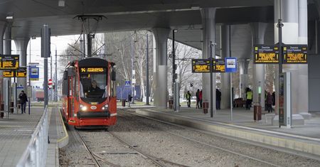 Katowice. Centrum przesiadkowe w Zawodziu otwarte. To czwarty taki obiekt na terenie miasta