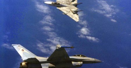 Top Gun. Rewolucja w amerykańskim lotnictwie zaczęła się od porażki