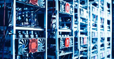 Górnicy rzucili się na Bitcoina – rekordowe zyski z kopania kryptowaluty