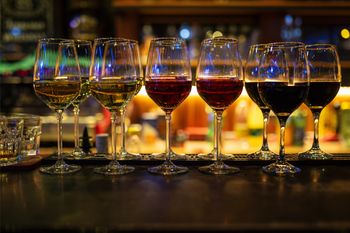 Zbadano pozycję alkoholu w polskim narodzie. Dane mogą zaskoczyć