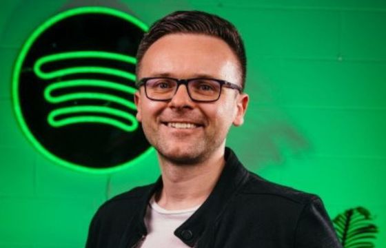 Podcasterzy pieniędzy od Spotify nie dostają wcale. Kiedy platforma płaci muzykom?