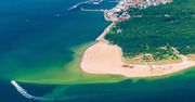 Wyjątkowe miejsce na polskim wybrzeżu. Rajska plaża i masa atrakcji