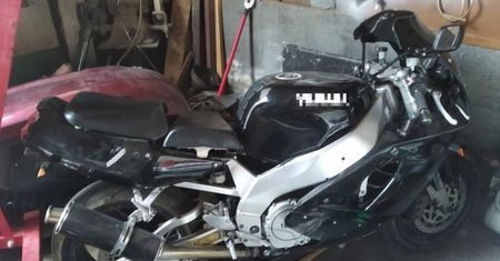 Zgorzelec. Odzyskano skradzione motocykle. Znaleziono je w garażu poszukiwanego 34-latka
