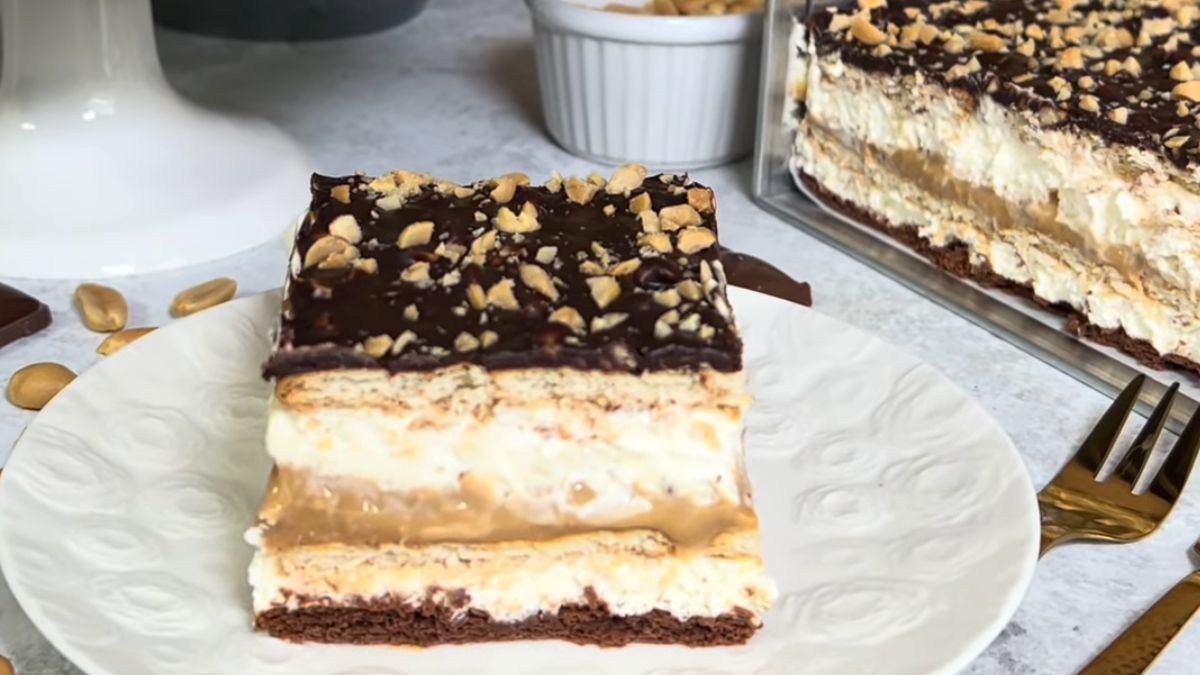 Ciasto o smaku popularnych batoników. Tak pyszne, że aż strach!