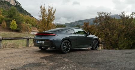 Honda ma nowe logo. "Dwie wyciągnięte dłonie"