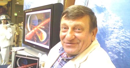 Pierwszy Polak w kosmosie straci część emerytury. Uderzy go dezubekizacja