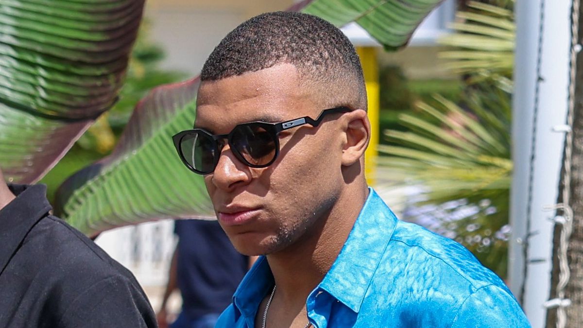CANNES, FRANCE - MAY 25: Kylian Mbappe is seen at the Martinez Hotel during the 75th annual Cannes film festival on May 25, 2022 in Cannes, France. (Photo by Arnold Jerocki/GC Images)