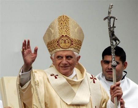 Narada papieża z kardynałami z całego świata