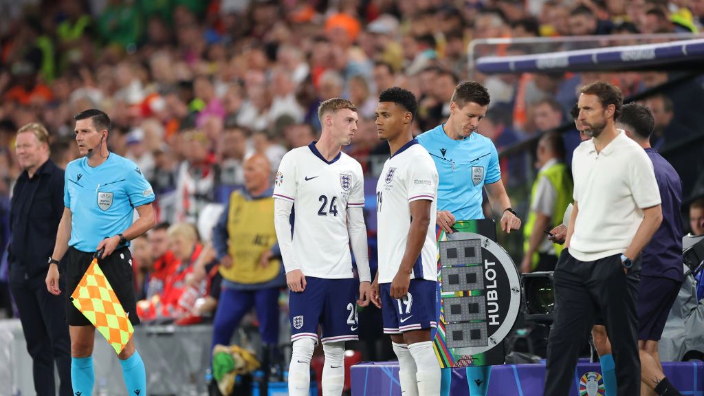 Getty Images / Alex Livesey / Cole Palmer i Ollie Watkins tuż przed wejściem na boisko w meczu Anglia - Holandia na Euro 2024