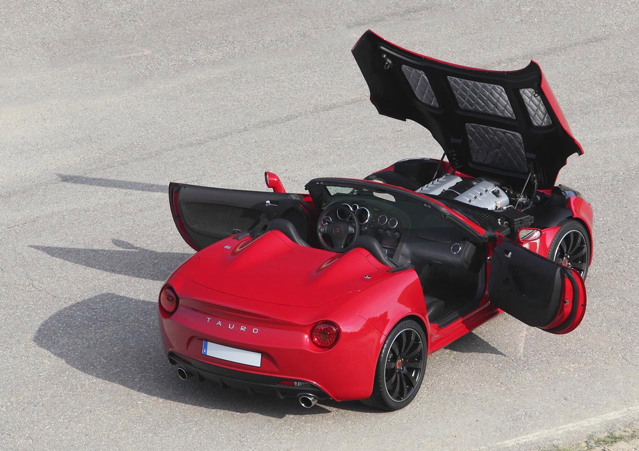 Tauro V8 Spider - Solstice po hiszpańsku