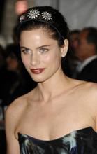 Amanda Peet