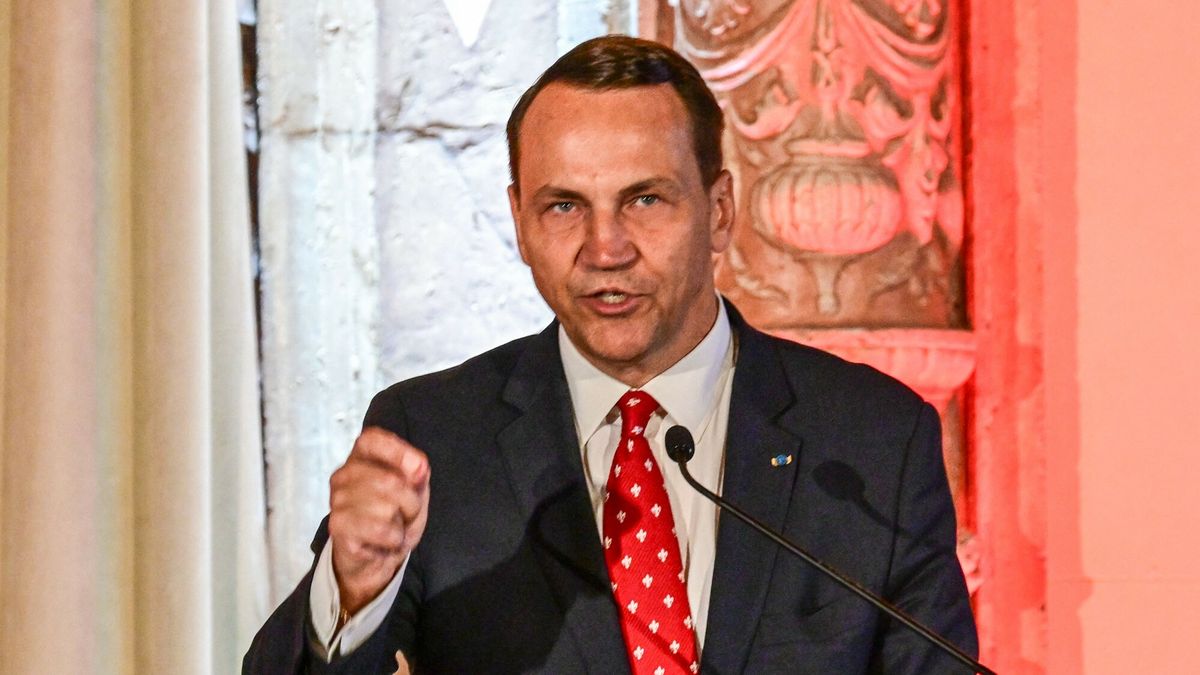 Temporary
Polish Deputy Prime Minister Radoslaw Sikorski speaks at the Lech Wa??sa Solidarity Prize Awards Ceremony on September 2, 2025, in Coral Gables, Florida. (Photo by Giorgio VIERA / AFP)
GIORGIO VIERA