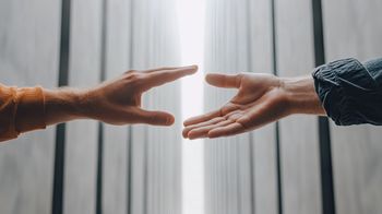„Bezpieczna przystań” w Poznaniu: wielka pomoc osobom w kryzysie bezdomności