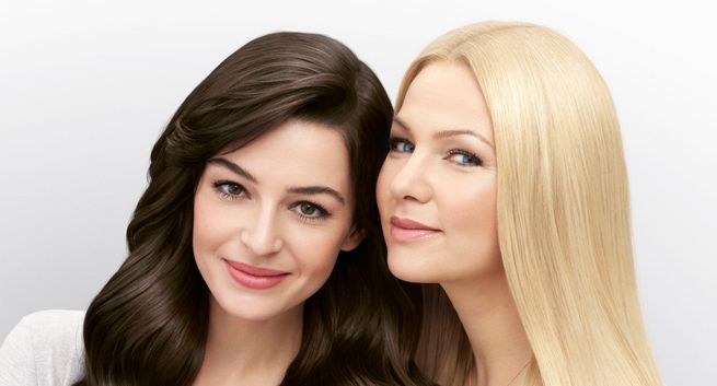 Katarzyna Bujakiewicz i Agnieszka Więdłocha reklamują Garnier Color Naturals (wideo)