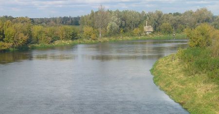 Skoczyła do Narwi z 6-letnią córeczką. "To było jak grom z jasnego nieba"