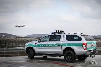 Polak nie wyleciał do Irlandii. Powiedział, co ukrył w zegarku