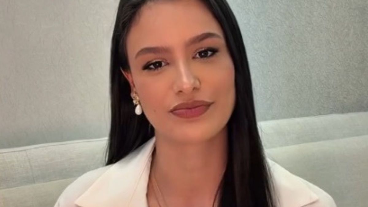 Lara Marina Soares Tosta
