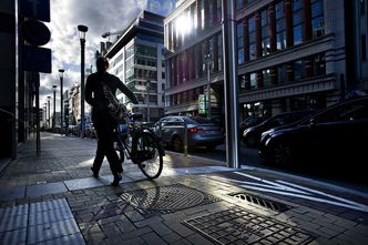 Ania trzyma rękę na 42 miliardach euro, Hania dba o nienaganną polszczyznę w dokumentach, a Kasia opowiada o planach Unii w radiu. Poznaj Polki, które zrobiły karierę w Brukseli