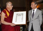 Dalajlama honorowym obywatelem Paryża