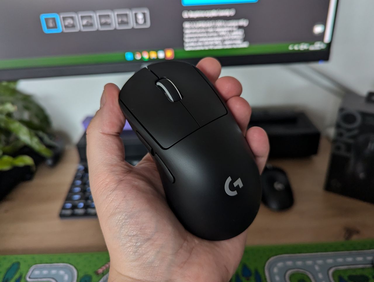 Wysoka precyzja i wydajność w II gen. Logitech Pro X Superlight 2 DEX [Recenzja]