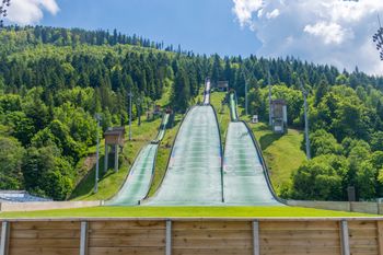 Nie tylko Wielka Krokiew. Poznaj polskie skocznie narciarskie