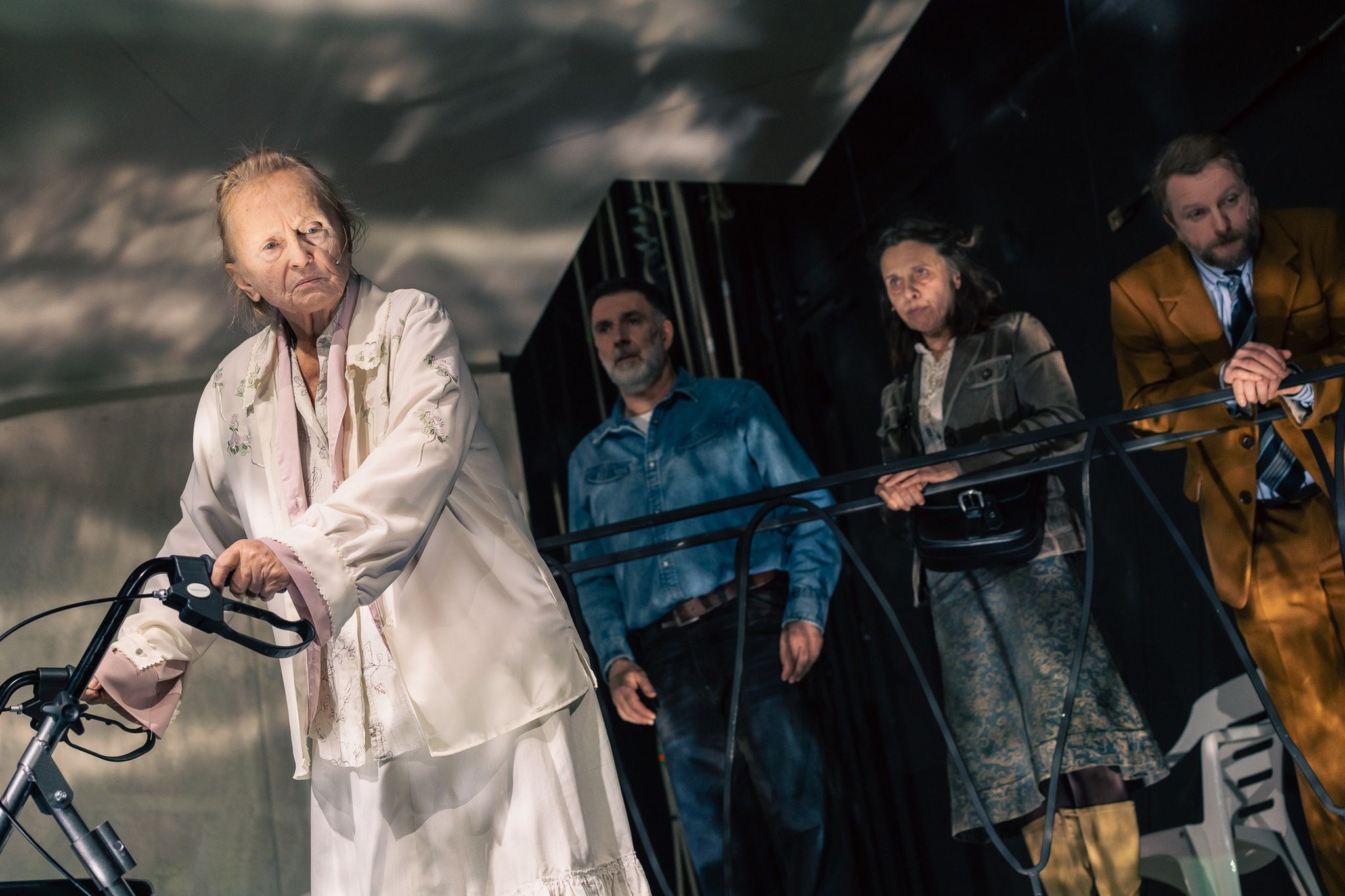 ZAMKNIJ OCZY NEL. W PUSTYNI I W PUSZCZY - EPILOG.