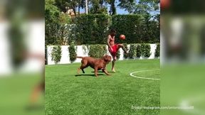 #dziejesiewsporcie: Messi przedryblował... psa