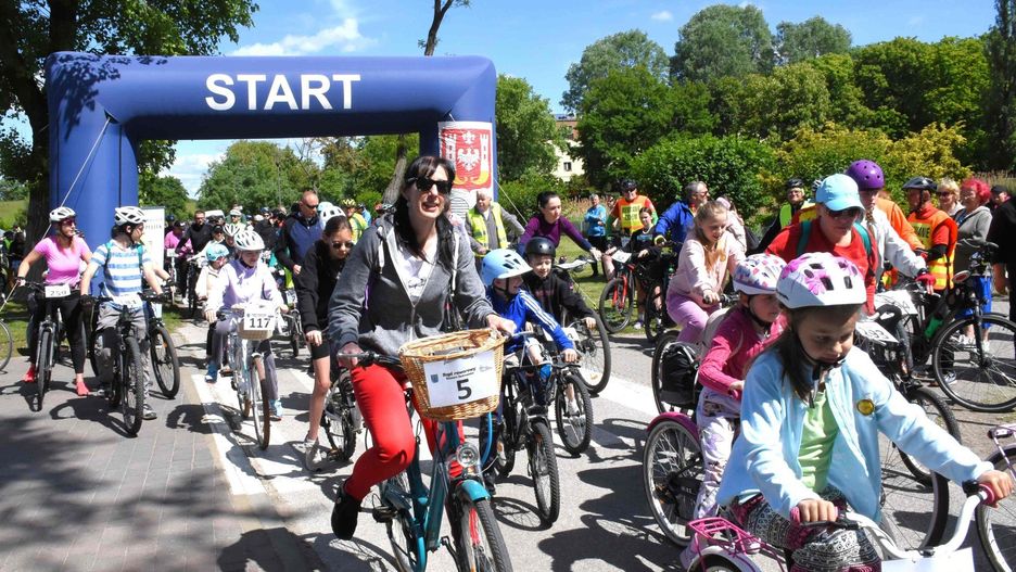 W sobotę, 24 maja, odbył się rajd rowerowy &#34;Śladami Uzdrowiska&#34;. W imprezie zorganizowanej przez gminę Inowrocław uczestniczyło ponad 300 cyklistów