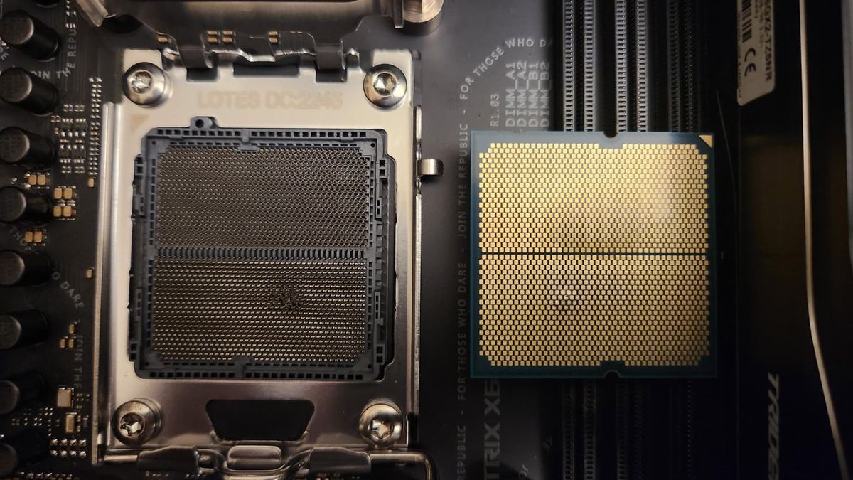 Spalony procesor AMD Ryzen 7 7800X3D.