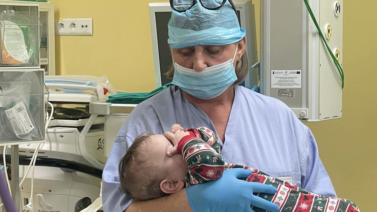 Lekarze przywrócili chłopcu wzrok. 