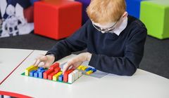 Lego Braille Bricks - nauka czytania metodą Braille'a za pomocą klocków Lego (wideo)
