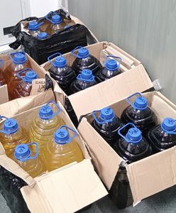 100 litrów nielegalnego alkoholu. Był ukryty w przesyłkach kurierskich