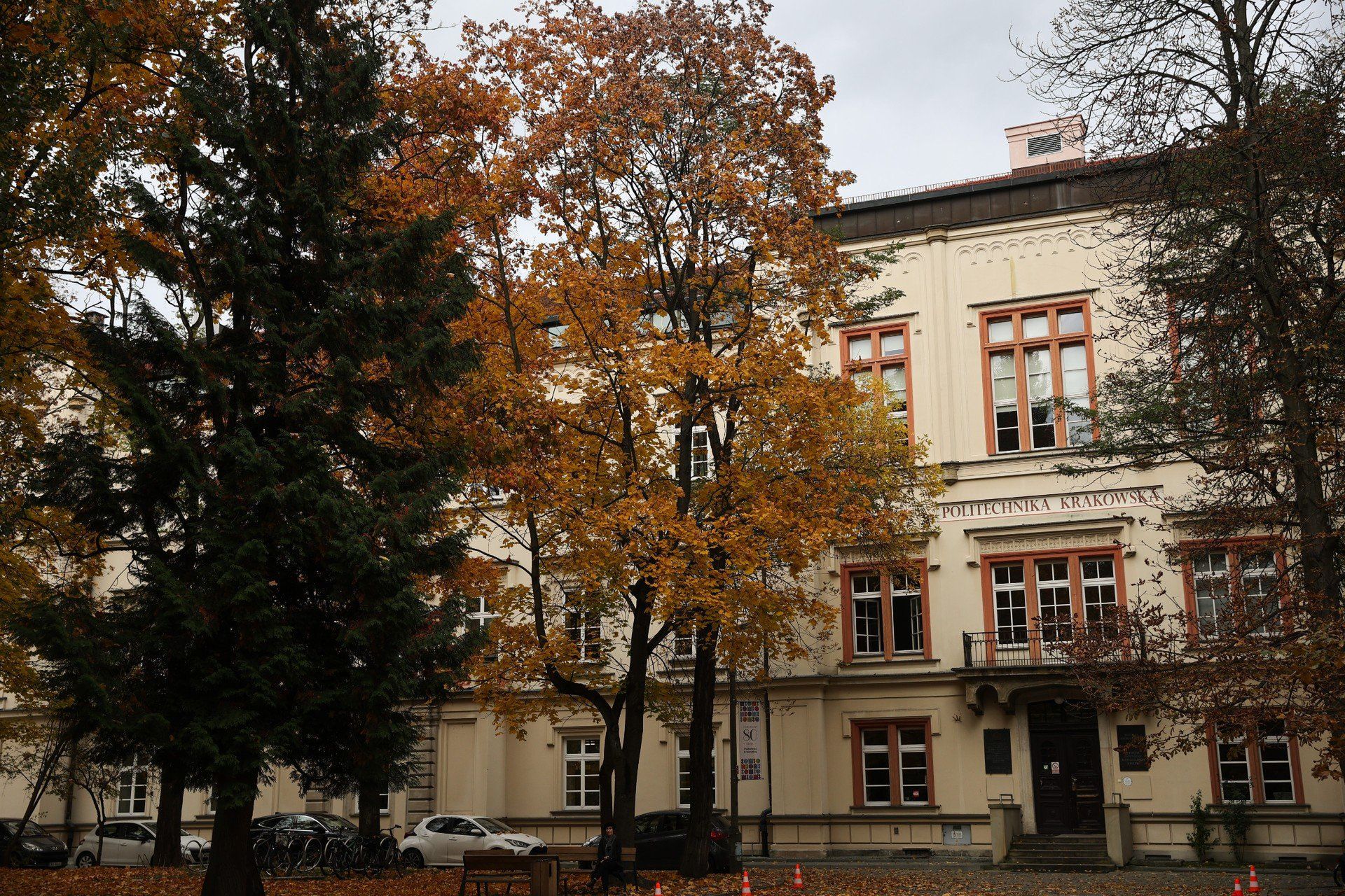 Pałac Królewski w Łobzowie wraz z zielonym otoczeniem