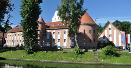 Ten hotel w mazurskim zamku przyciąga gości przez cały rok. Ma SPA, baseny i butikowe pokoje