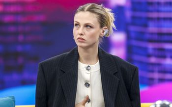 Mówi o scenach intymnych. "Musiałam być naga przed starszym aktorem"