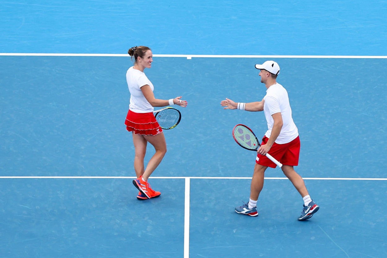 They entered the match favored by Świątek and Hurkacz.  They determined the outcome of the match against the French