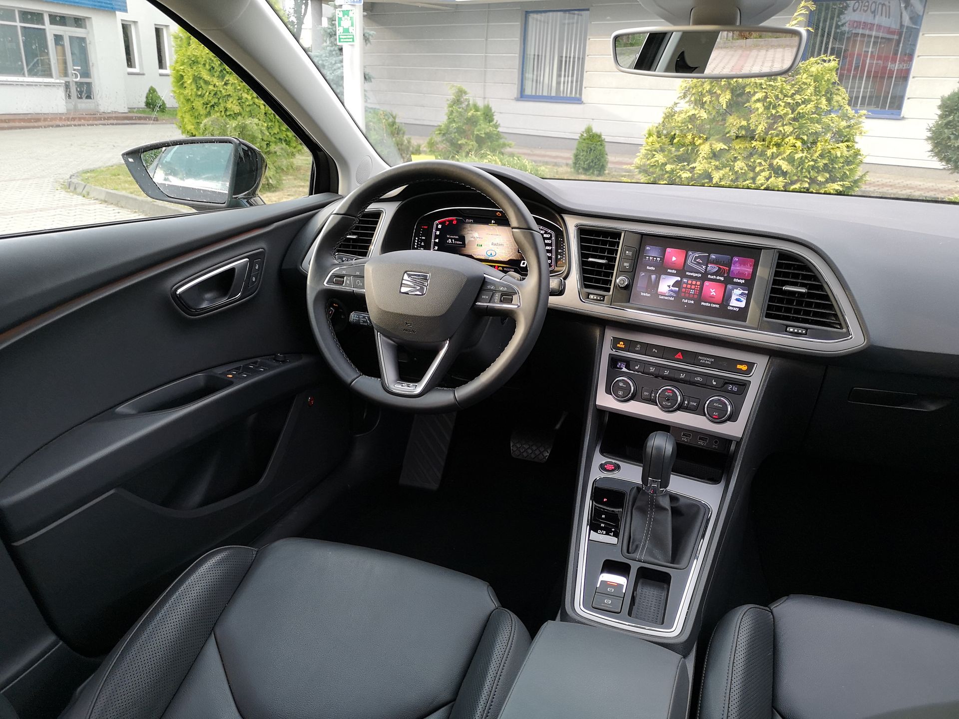 Seat Leon ST Xcellence: Wirtualny kokpit i system BeatsAudio w aucie za rozsądną cenę 18