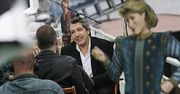Cameron Diaz i Antonio Banderas  pod wieżą Eiffla.