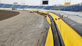 Montaż bandy w Lesznie na półmetku (fotorelacja)