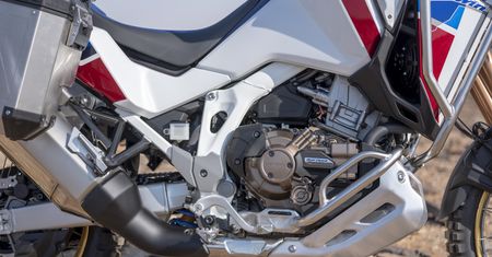 Powstaje Honda NT1100. To sportowy turystyk na bazie modelu Africa Twin