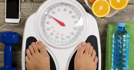 Jak zrzucić 5 kg w 7 dni bez głodzenia się? Oto dziesięć prostych wskazówek