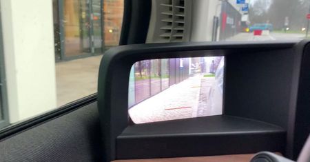 Honda e ma kamery zamiast luterek. Zobacz, jak to działa w praktyce