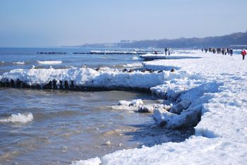 Pogoda w Kołobrzegu. Prognoza na środę 28 stycznia. Marznąca mżawka rano, lekki mróz