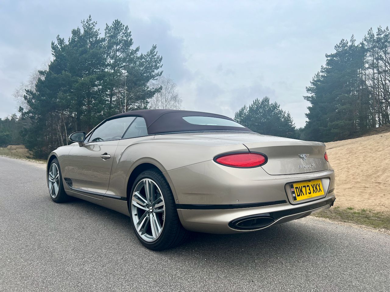 Bentley GTC Mulliner W12