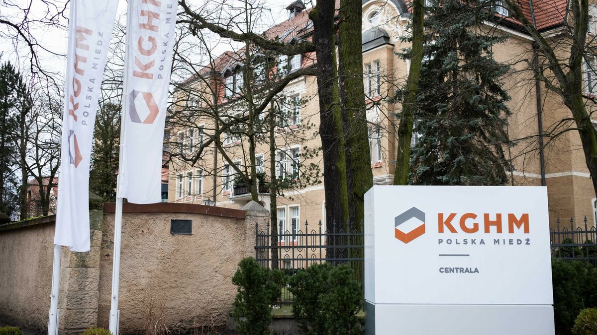 Trzęsienie w zarządzie KGHM. Prezes i wiceprezes odwołani