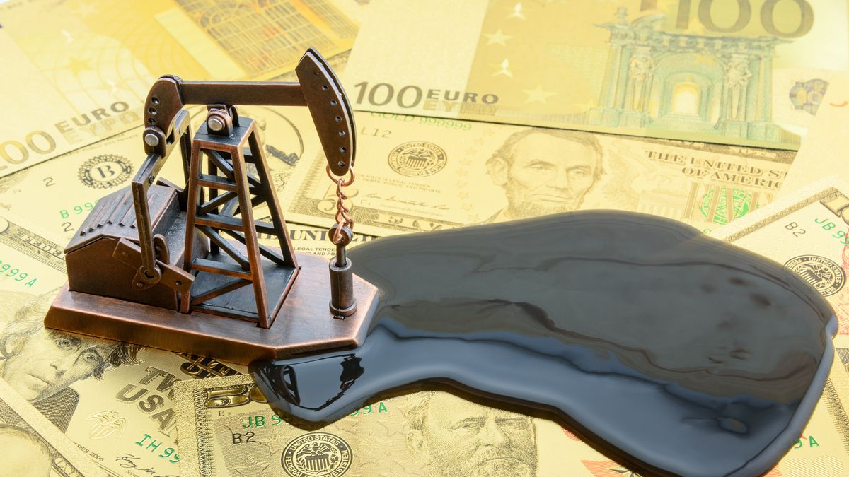 Kursy walut. OPEC i ropa w centrum uwagi.