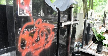 Zginęła w Smoleńsku. Zdewastowali jej grób