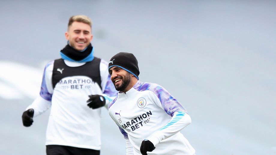 Zdjęcie okładkowe artykułu: Getty Images / Matt McNulty - Manchester City / Na zdjęciu: Riyad Mahrez i Aymeric Laporte